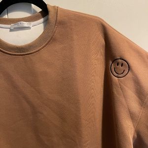 Oversized Smiley Sweatshirt
